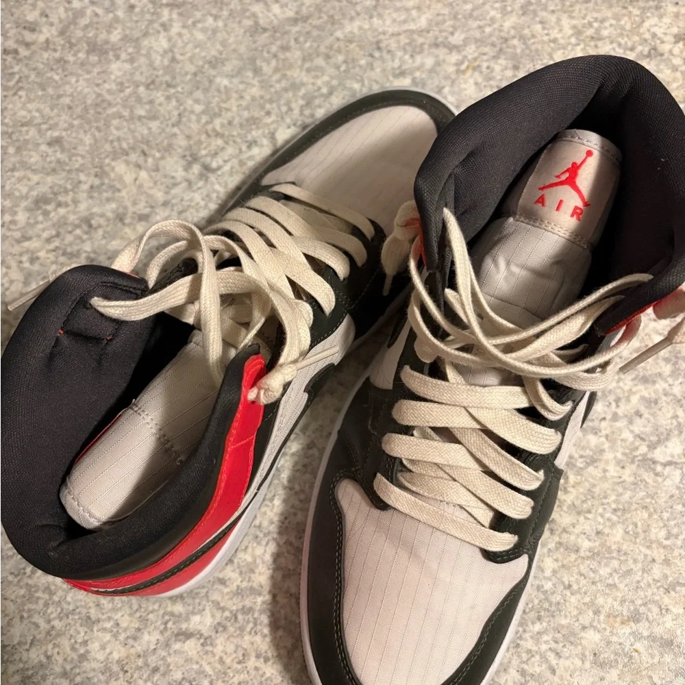 Nike High-Top Sneakers - Black and Cream - Picture 6 of 8